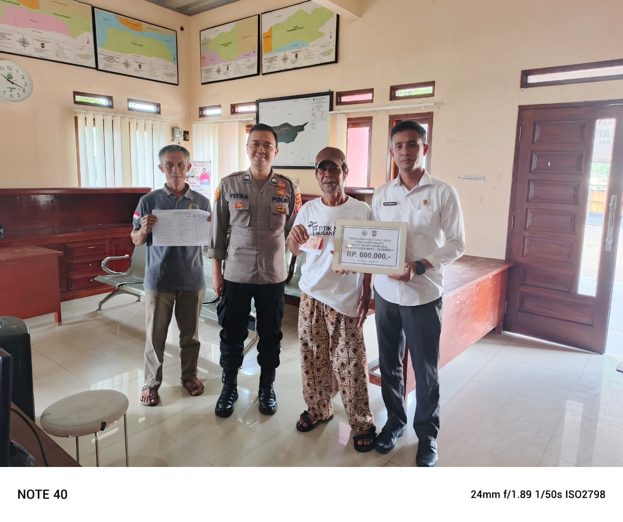 PEMBAGIAN BLT DANA DESA TAHAP IV BULAN NOPEMBER DAN DESEMBER